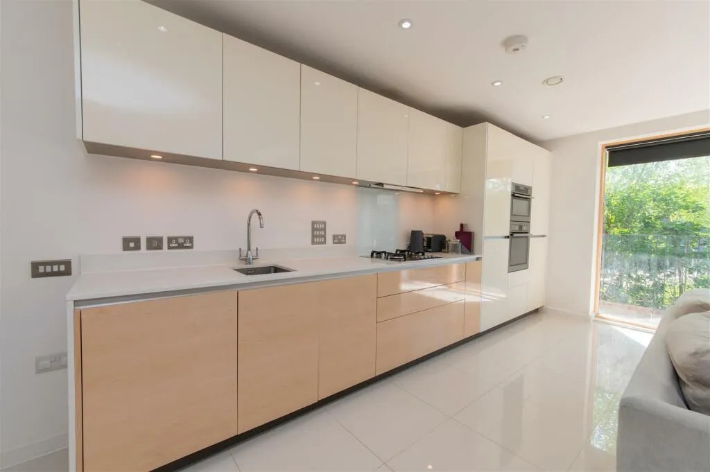 Regiment Hill, Millbrook Park, NW7, London, photo 12