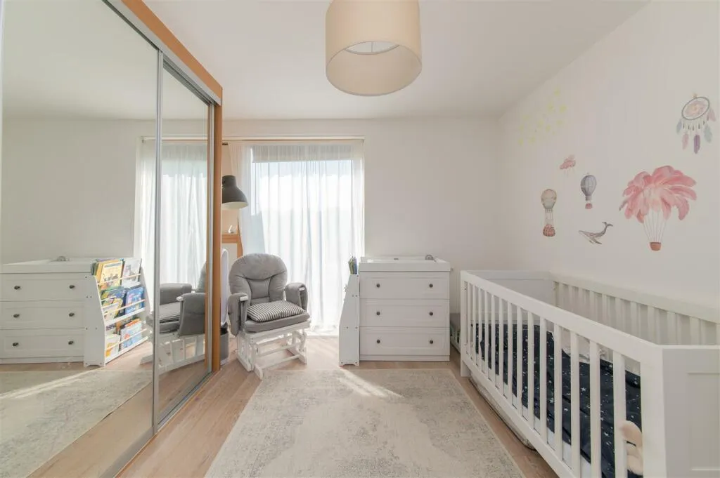 Regiment Hill, Millbrook Park, NW7, London, photo 6