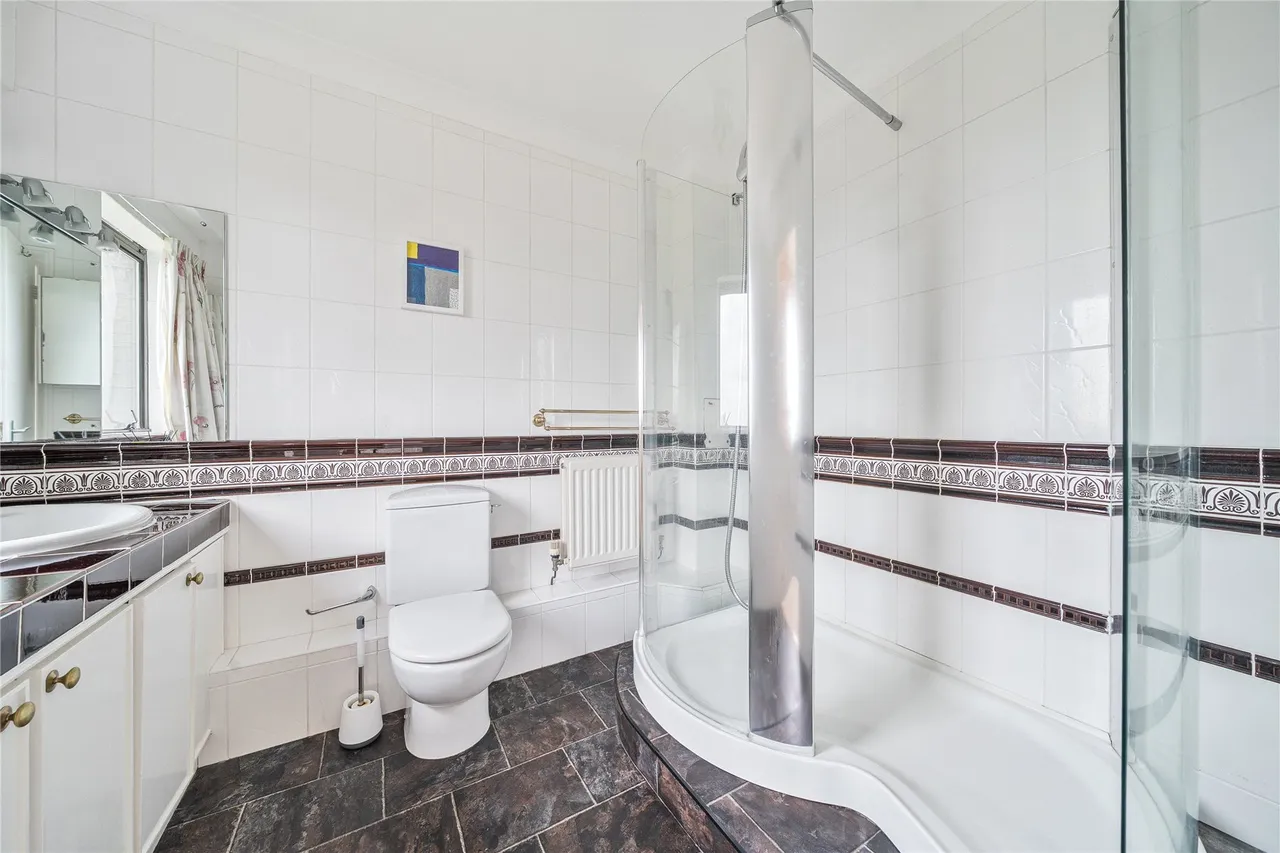 Cedar Lodge, Lythe Hill Park, GU27, photo 11