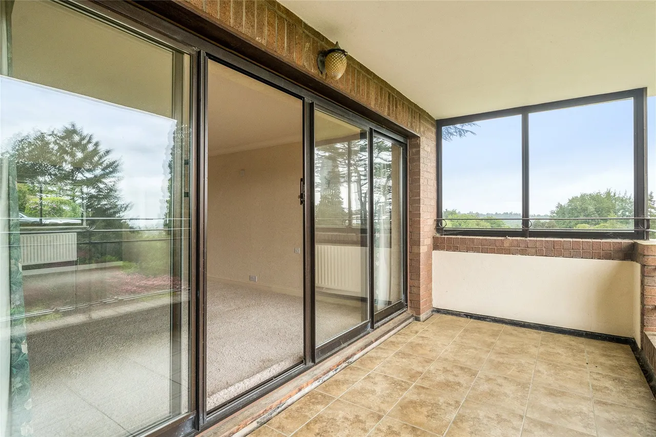 Cedar Lodge, Lythe Hill Park, GU27, photo 13