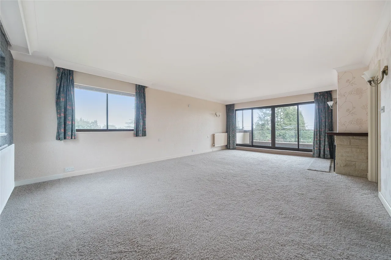 Cedar Lodge, Lythe Hill Park, GU27, photo 3