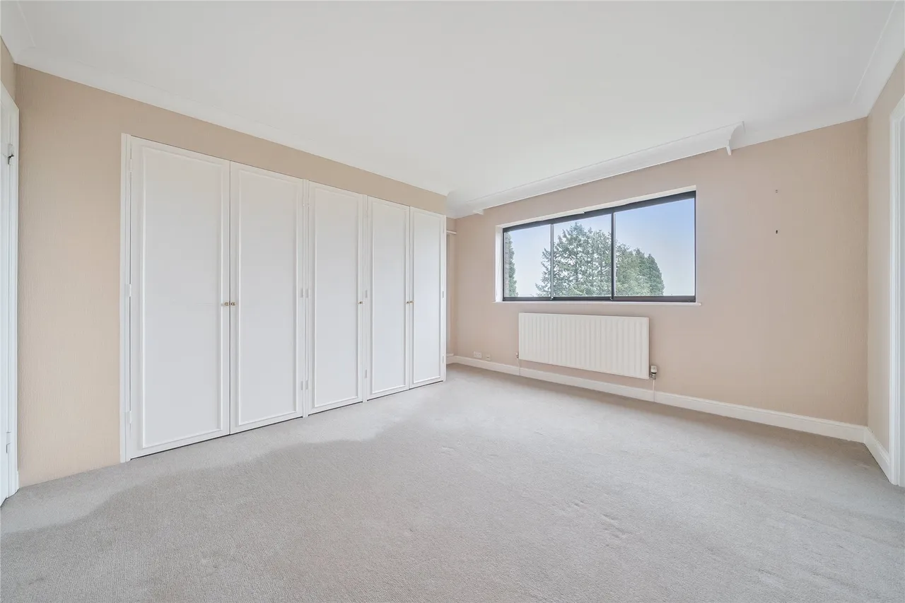 Cedar Lodge, Lythe Hill Park, GU27, photo 10