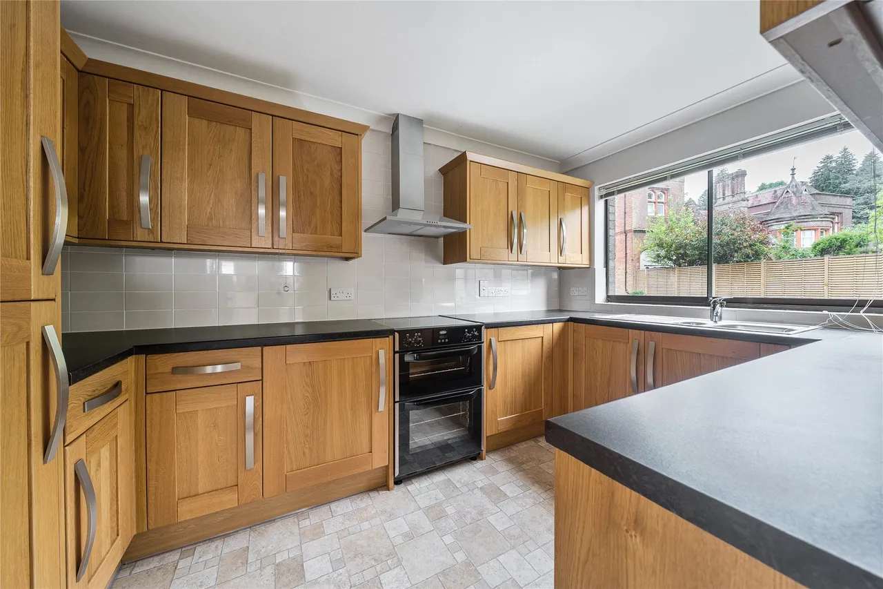 Cedar Lodge, Lythe Hill Park, GU27, photo 4