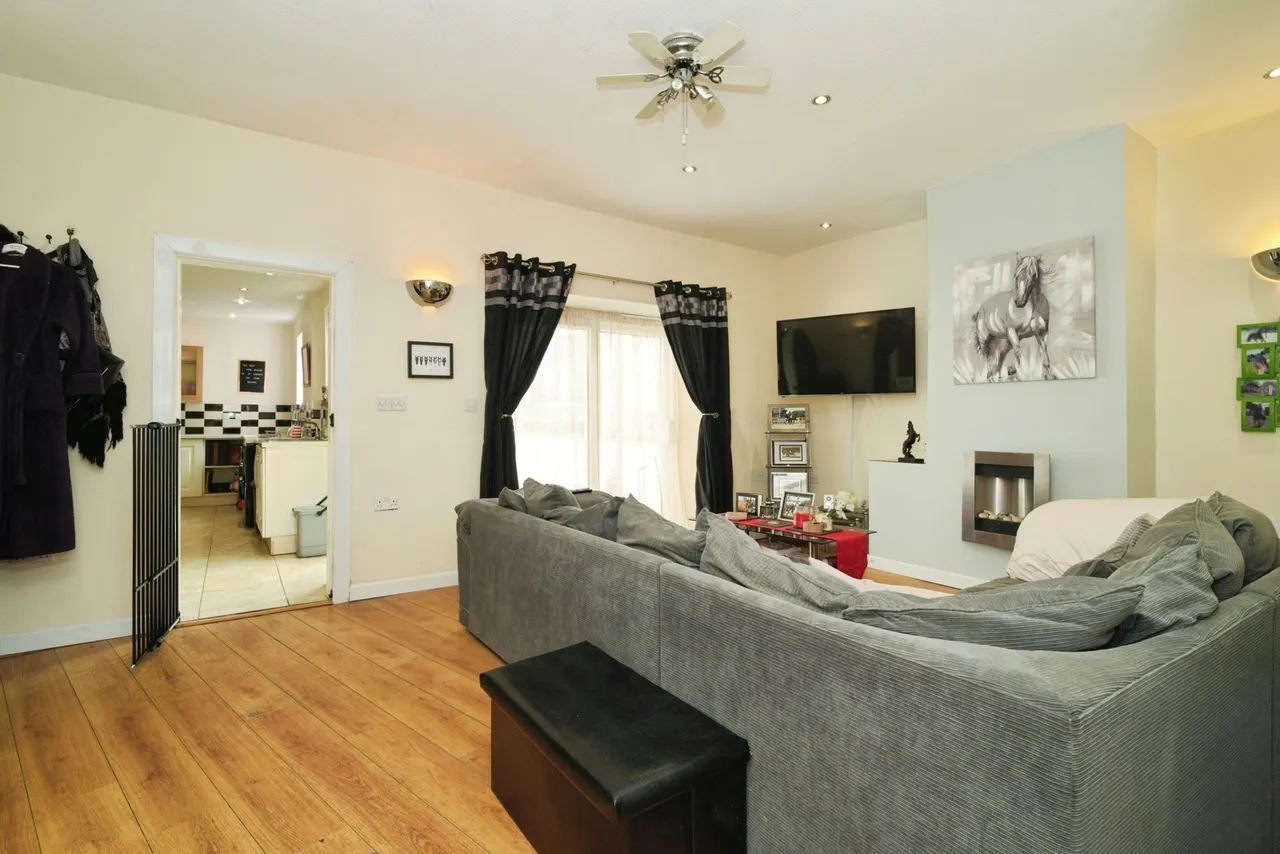 Olympia Street, Burnley, Lancashire, BB10, photo 7