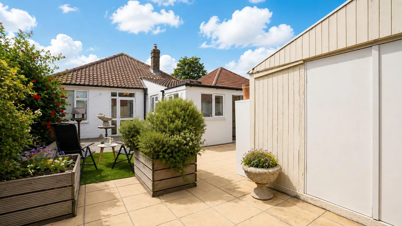 Nelson Road, Twickenham, photo 15