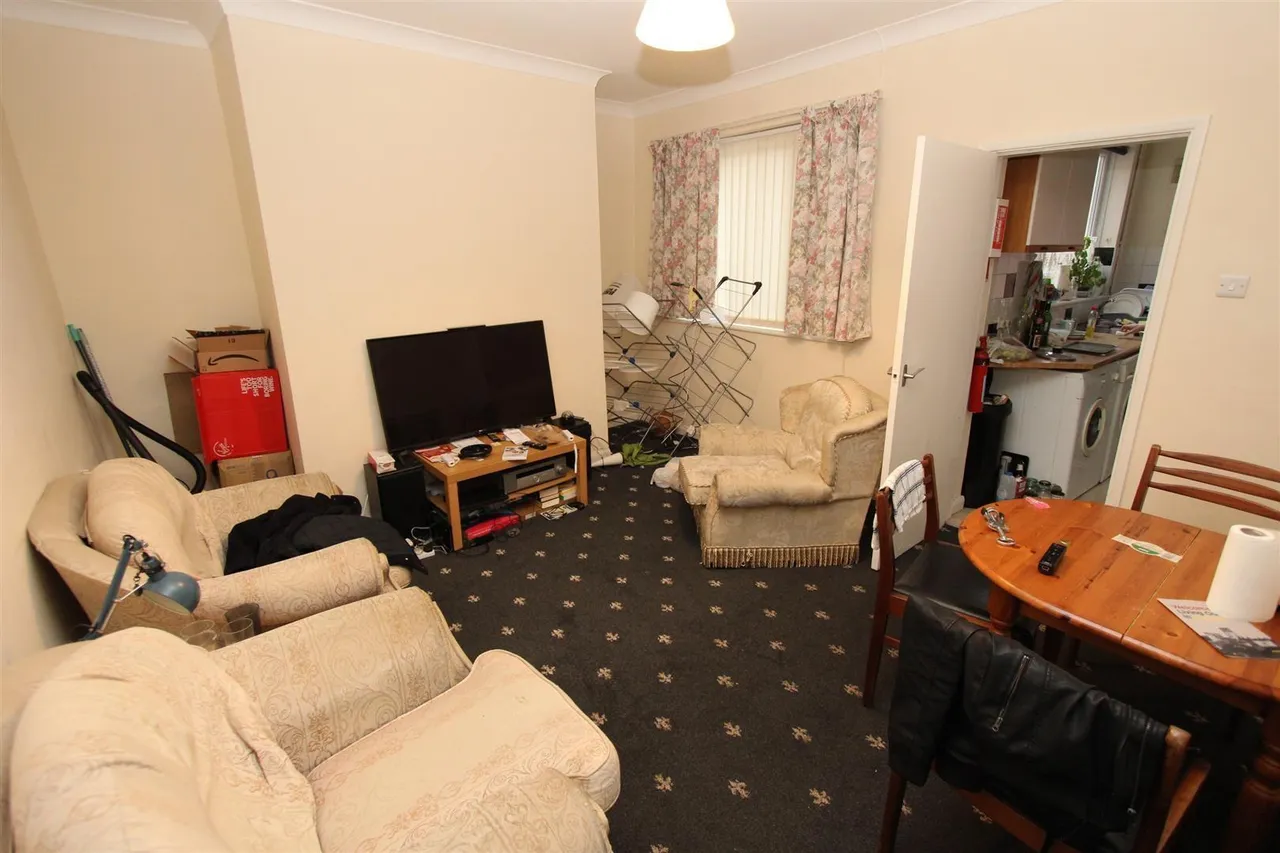 Sherburn Road, Gilesgate, DH1, photo 10