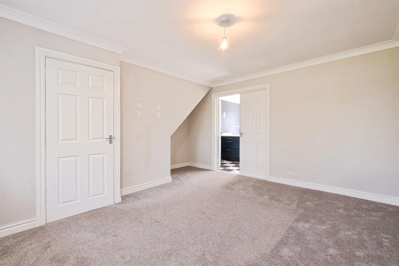 Laburnam Way, Chepstow, NP16, photo 2