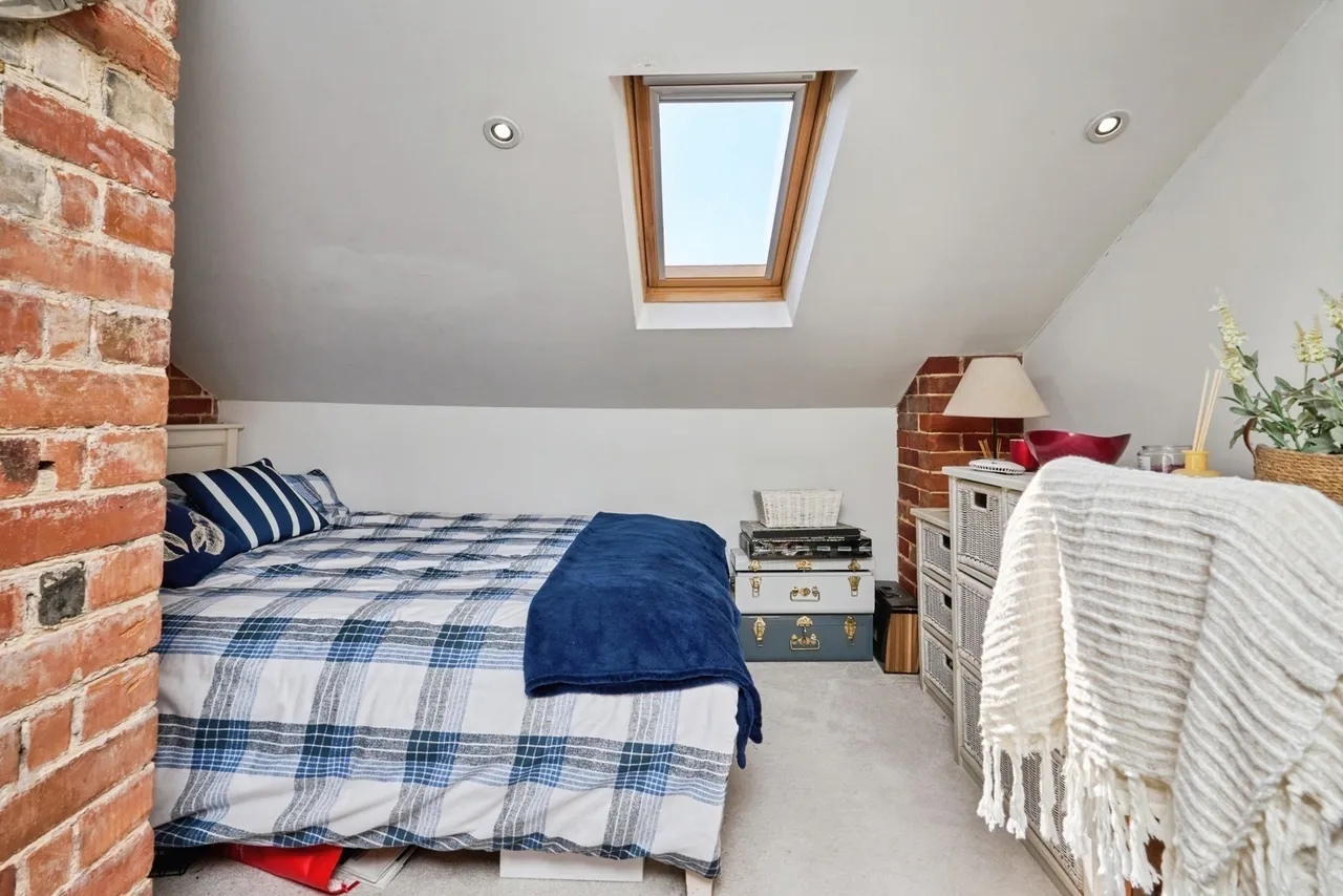 Sun Hill, Cowes, PO31, photo 15