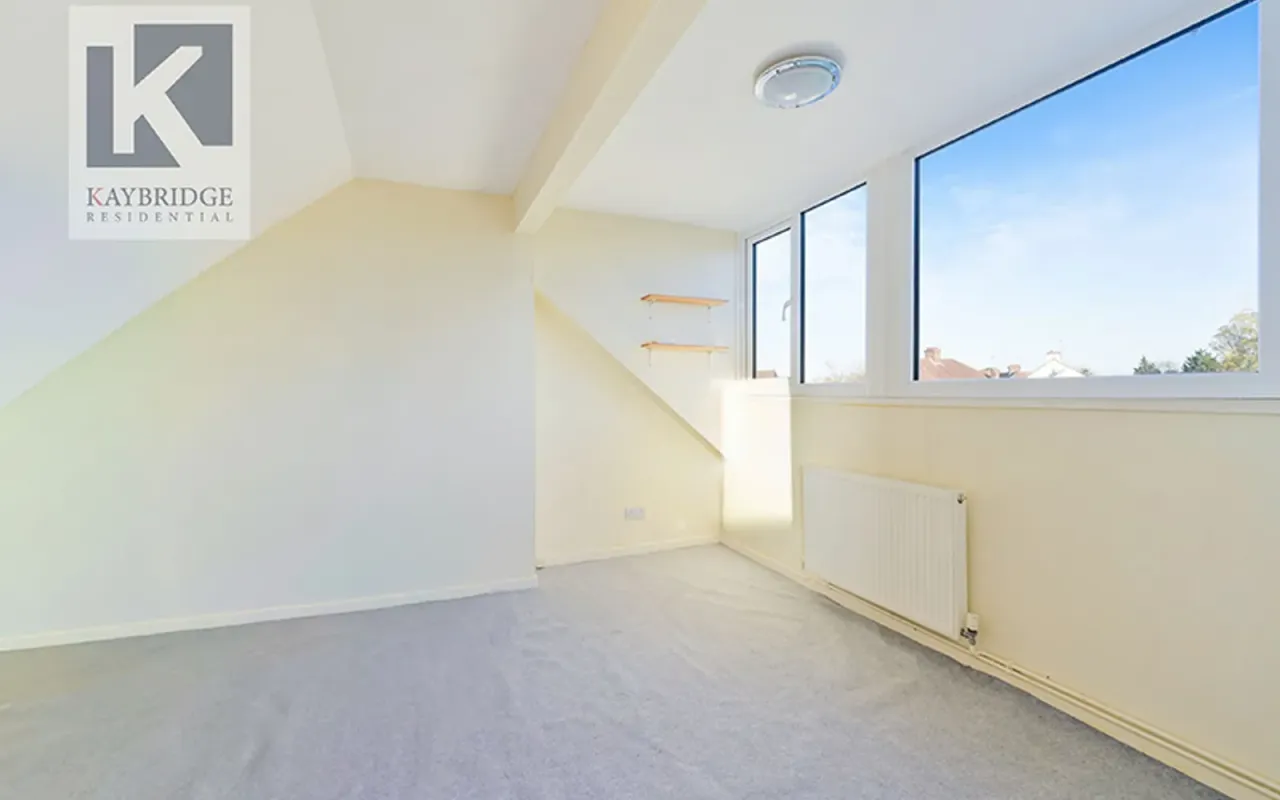 Parklawn Avenue, Epsom, KT18, photo 14