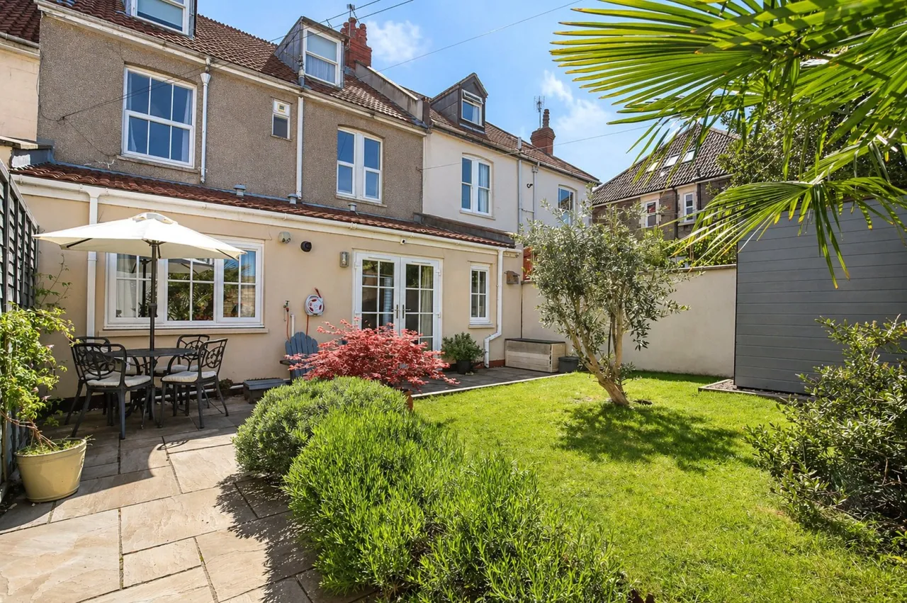 1 bed flat for sale, Coldharbour Road, Redland, BS6