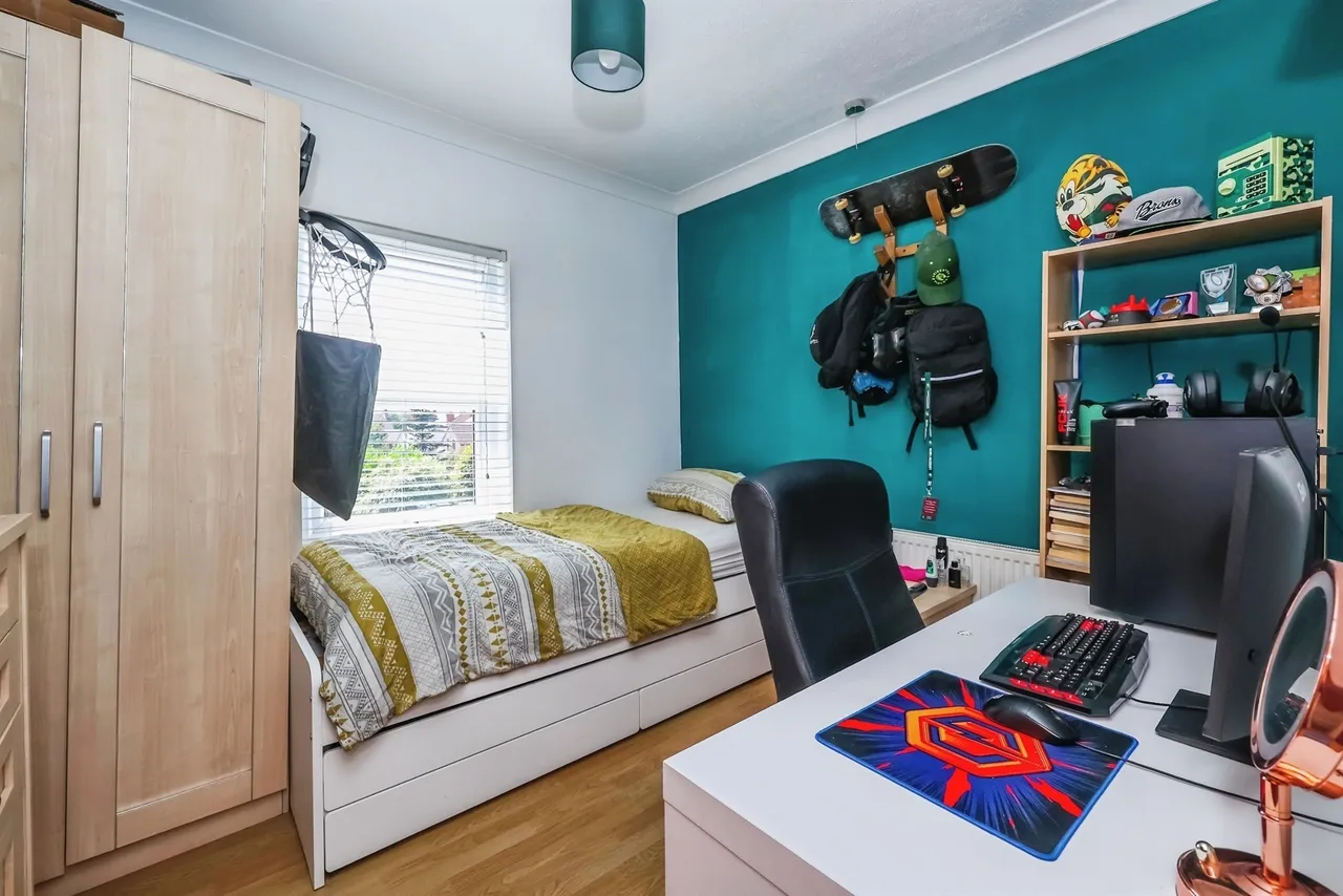 Diamond Avenue, Kirkby-In-Ashfield, NG17, photo 12