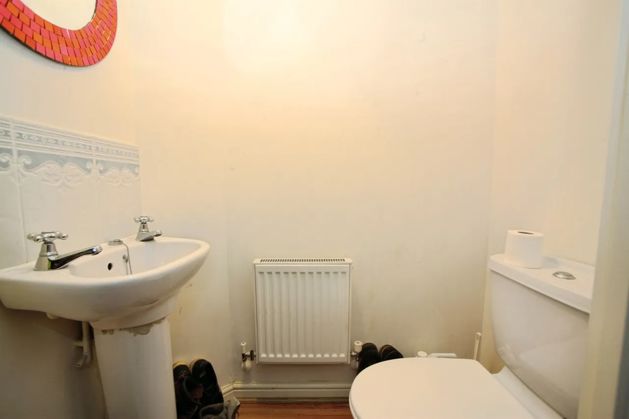 St. Peters Avenue, Pontyclun, CF72, photo 15