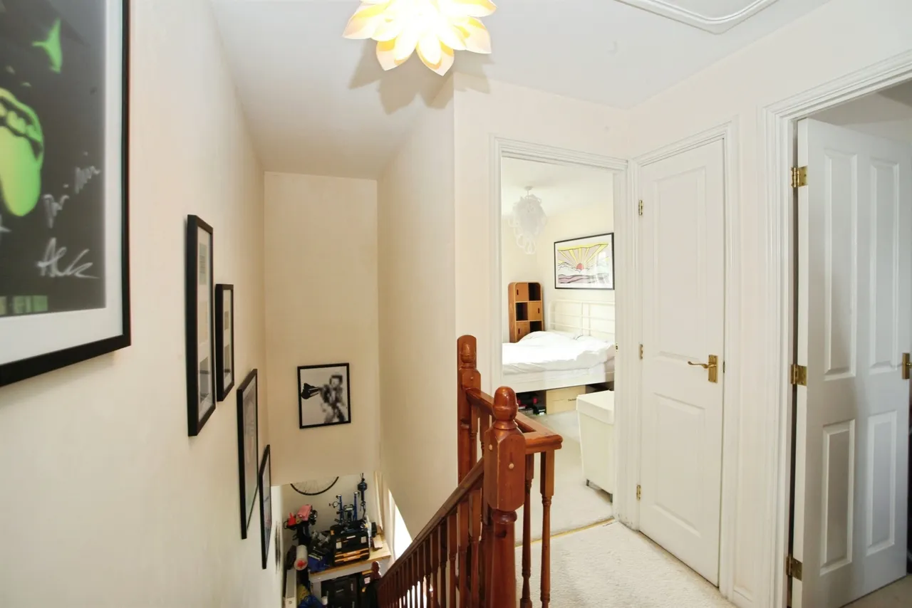 St. Peters Avenue, Pontyclun, CF72, photo 5