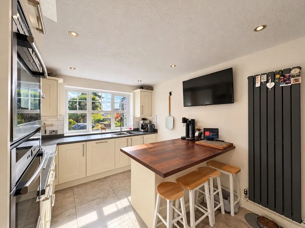 Baden Powell Close, Rugeley, WS15, photo 4