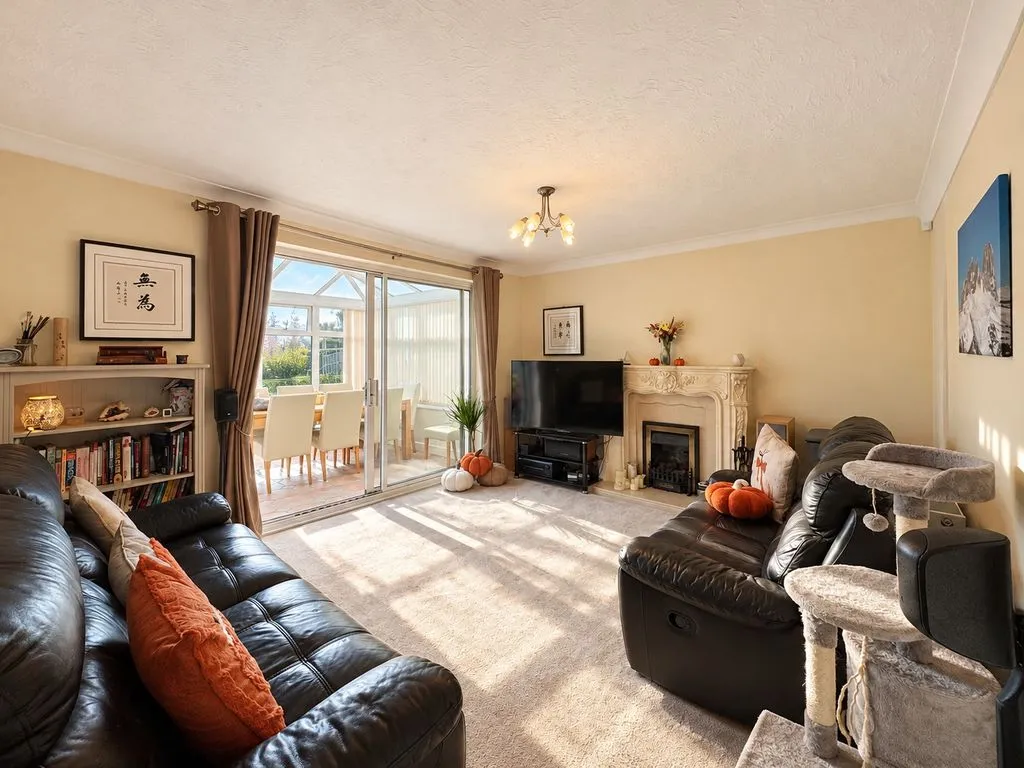Baden Powell Close, Rugeley, WS15, photo 5