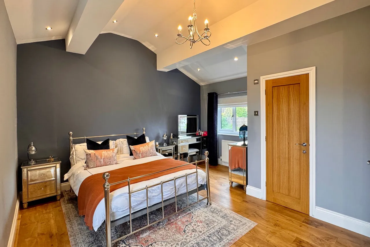 Heath Road, Glossop, photo 17