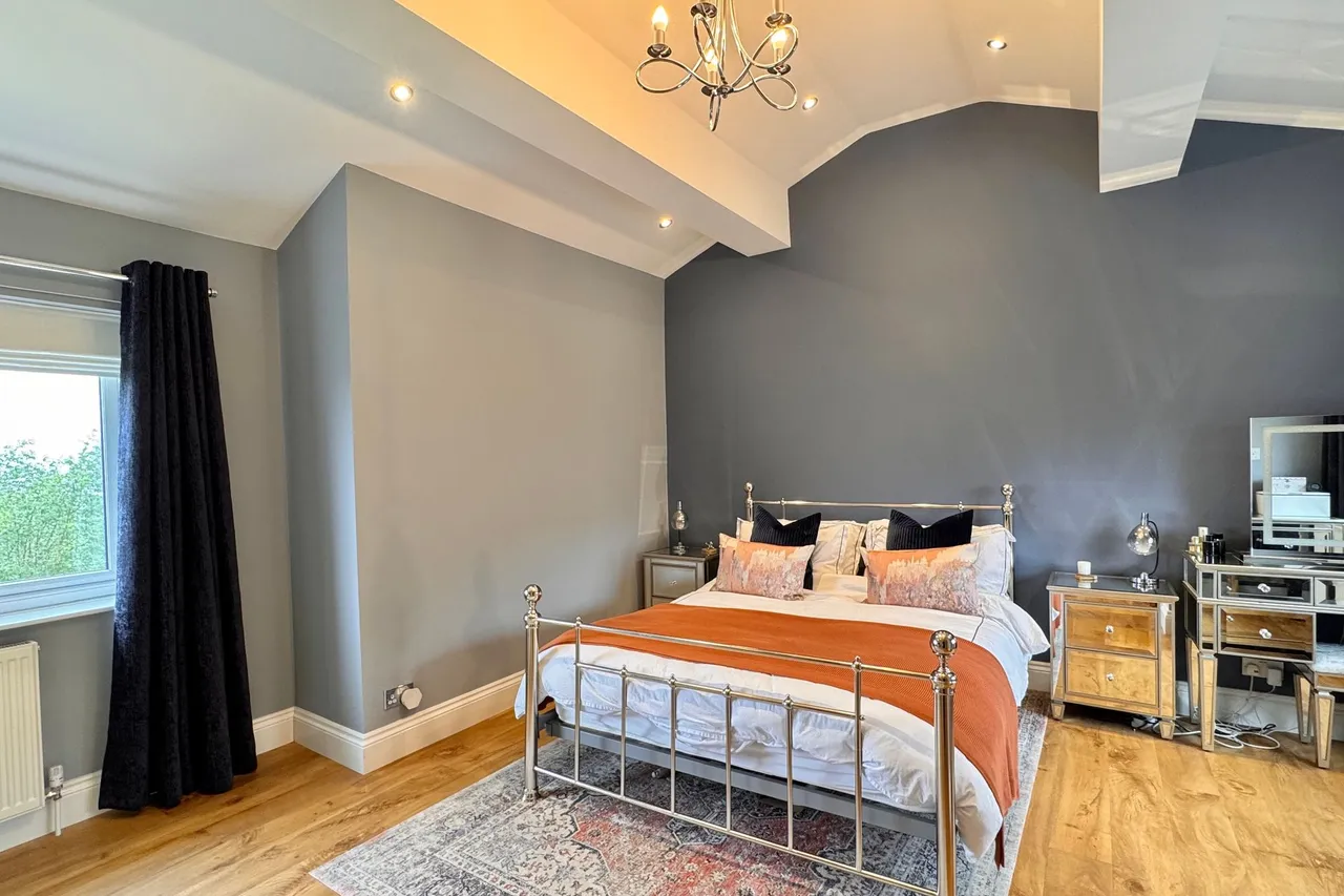 Heath Road, Glossop, photo 18