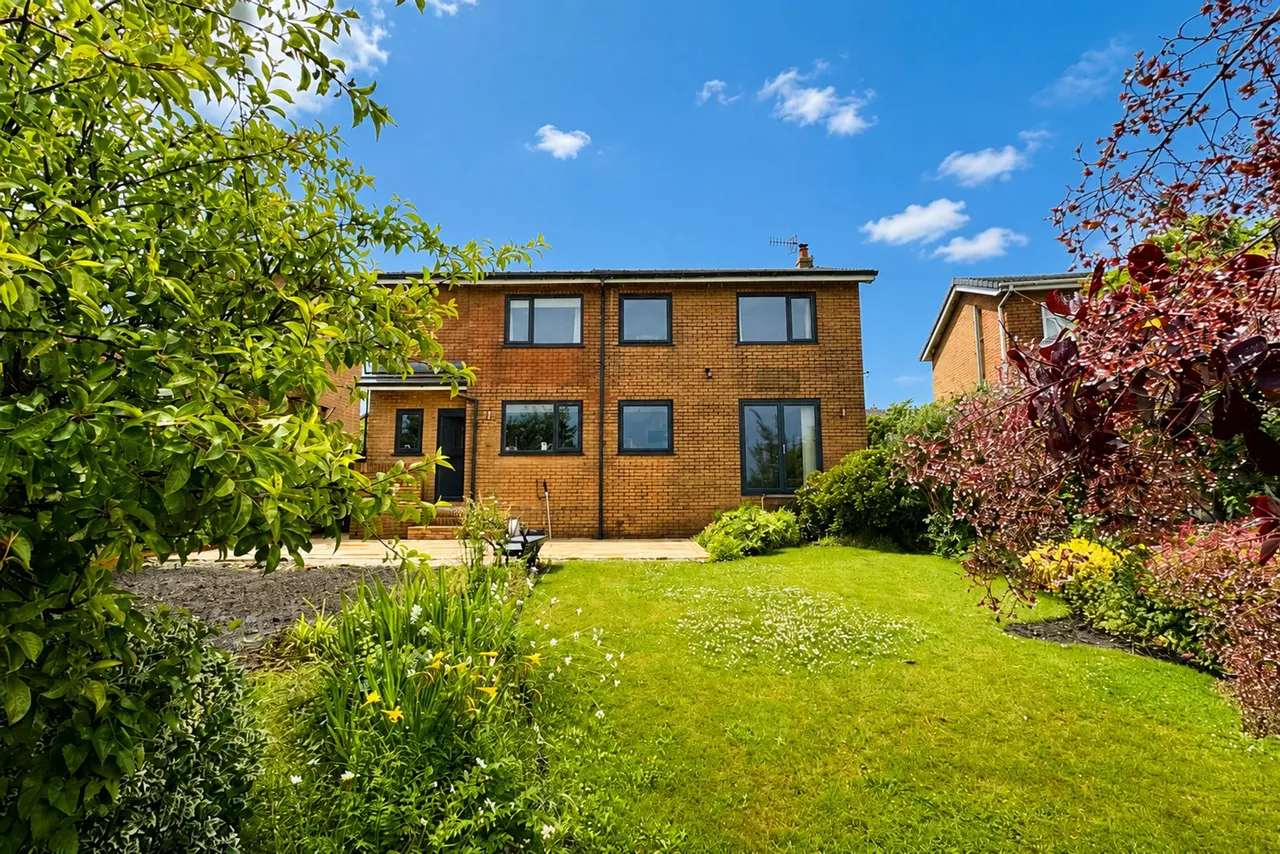 Heath Road, Glossop, photo 15
