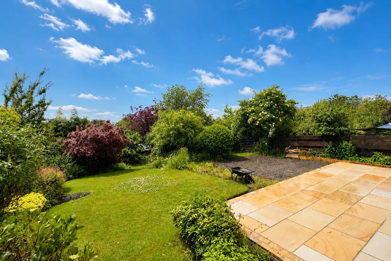 Heath Road, Glossop, photo 13