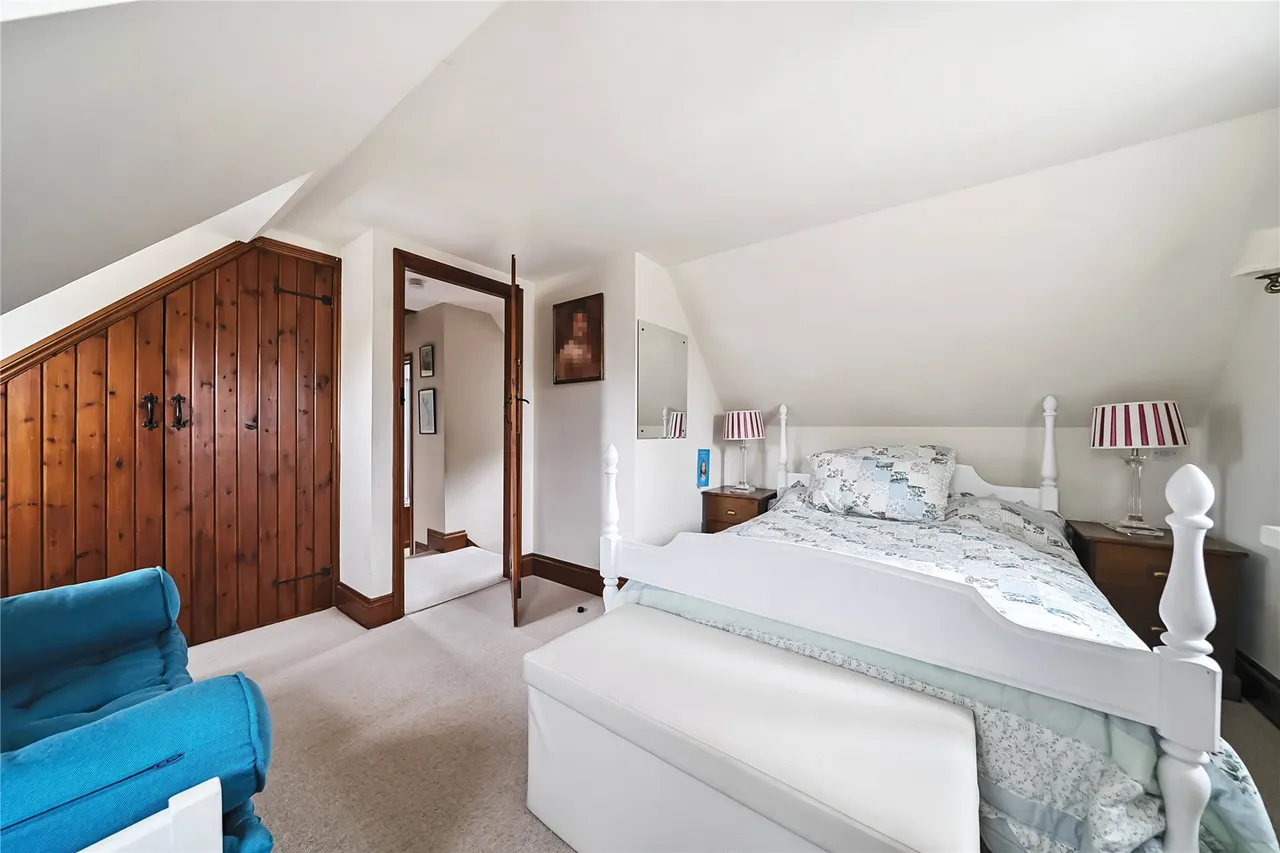 Avenue Road, Grayshott, GU26, photo 10