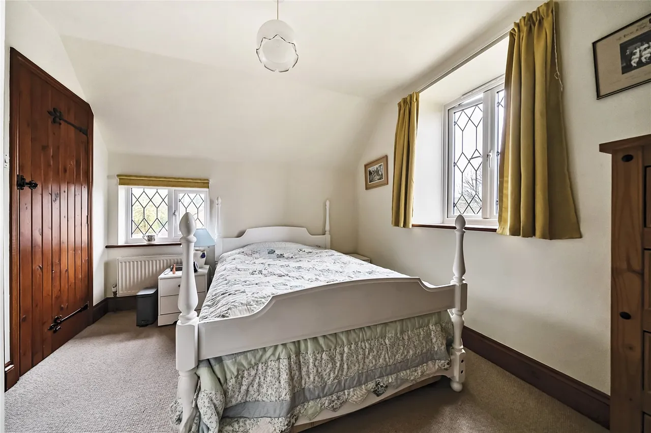 Avenue Road, Grayshott, GU26, photo 12