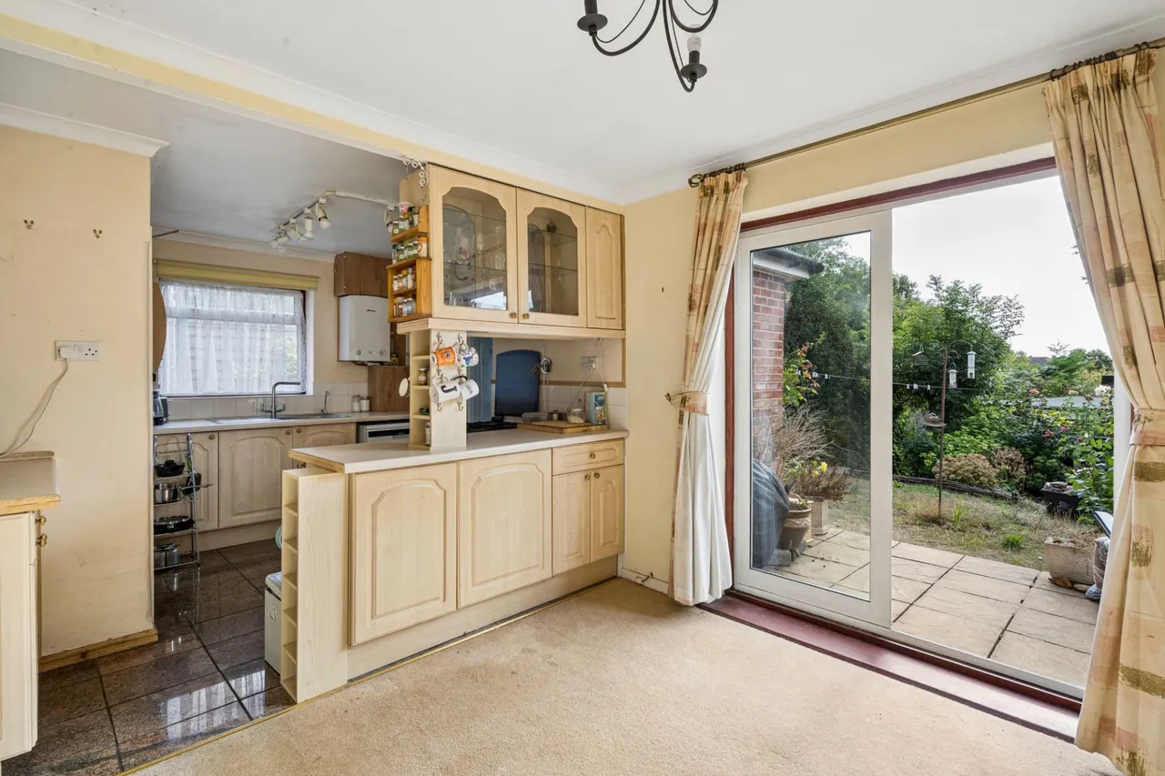 Hillary Road, High Wycombe, HP13, photo 5