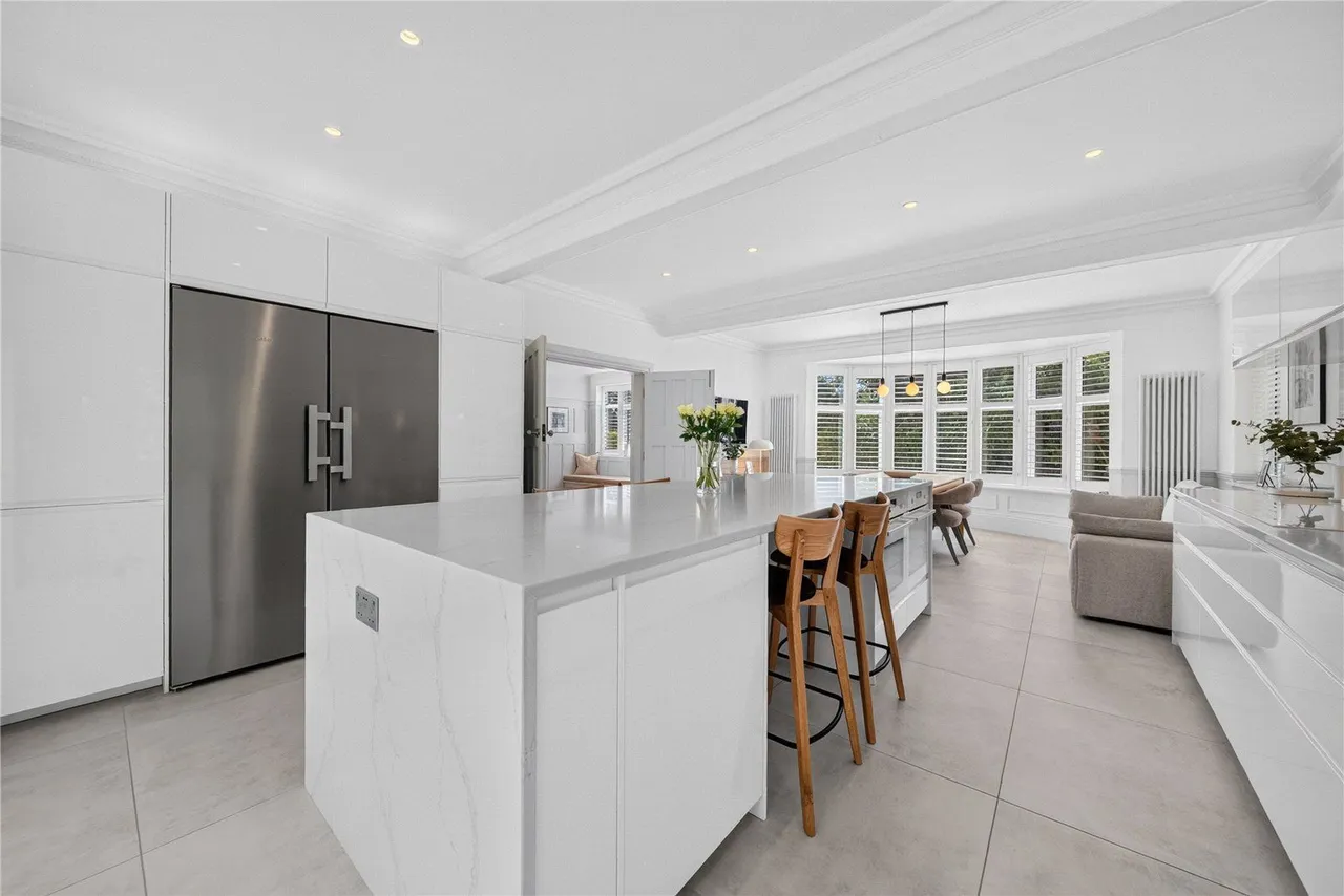 Lidgett Lane, Leeds, LS17, photo 11