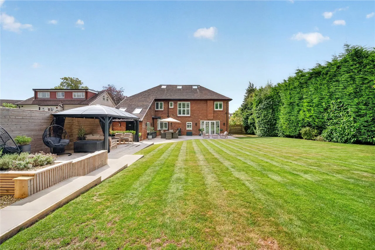 Lidgett Lane, Leeds, LS17, photo 29