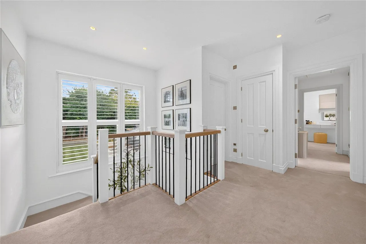Lidgett Lane, Leeds, LS17, photo 16
