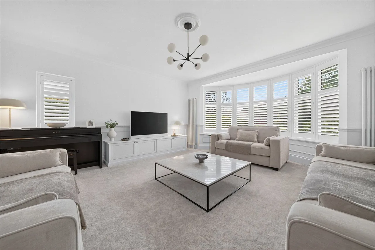 Lidgett Lane, Leeds, LS17, photo 13
