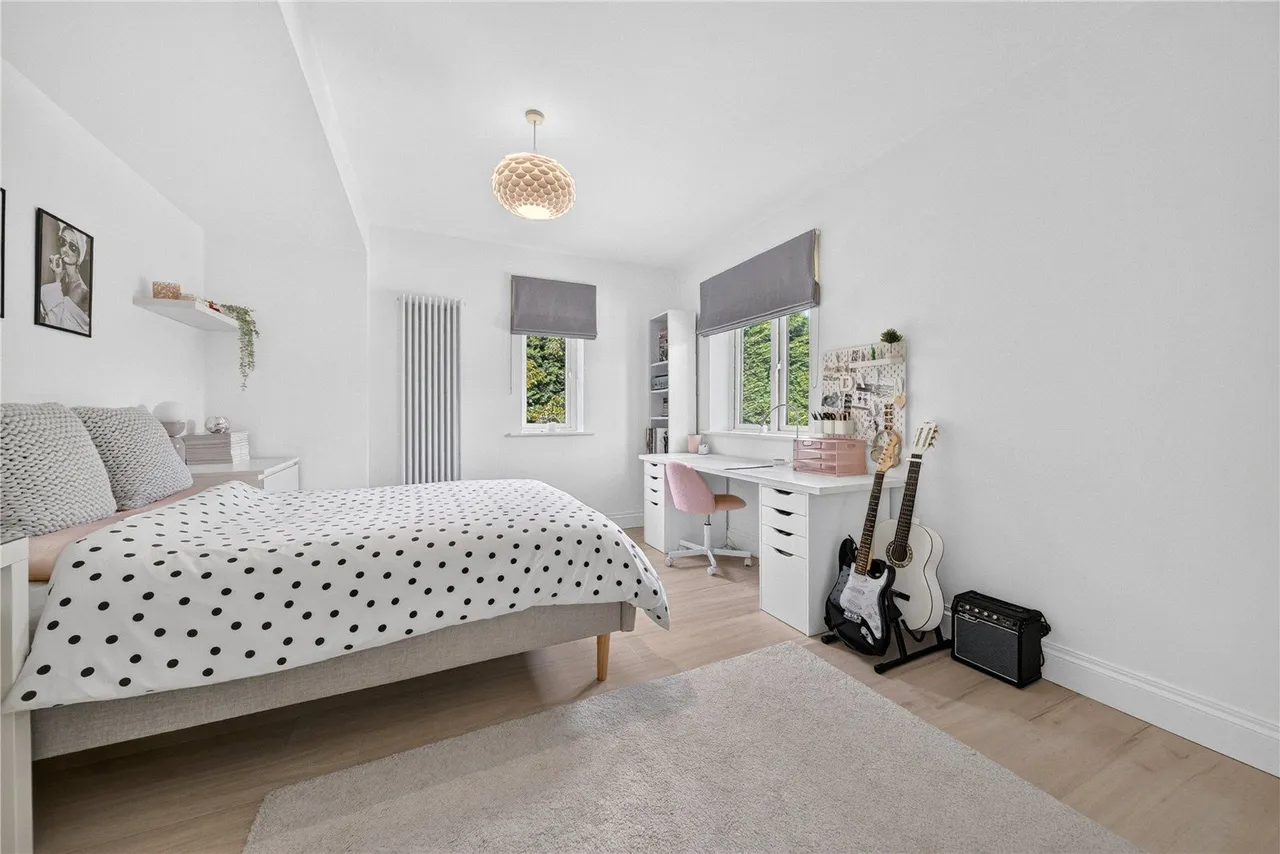 Lidgett Lane, Leeds, LS17, photo 22