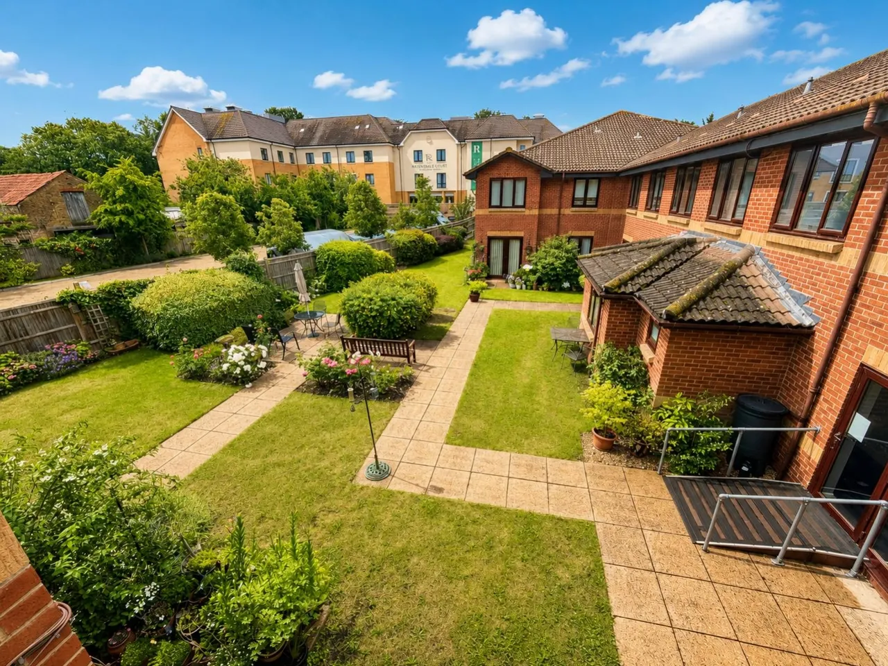 Orchid Court Albany Place, Surrey Egham, TW20, photo 6