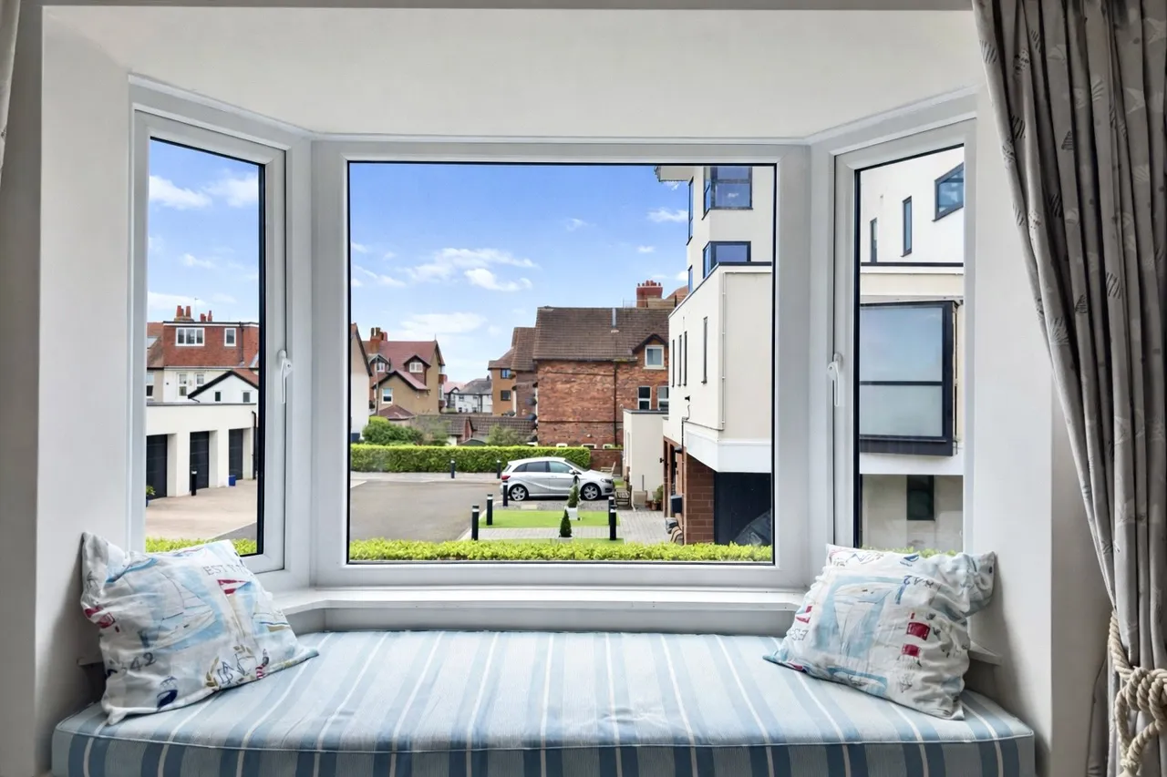 Hoscote Park, West Kirby, CH48, photo 9
