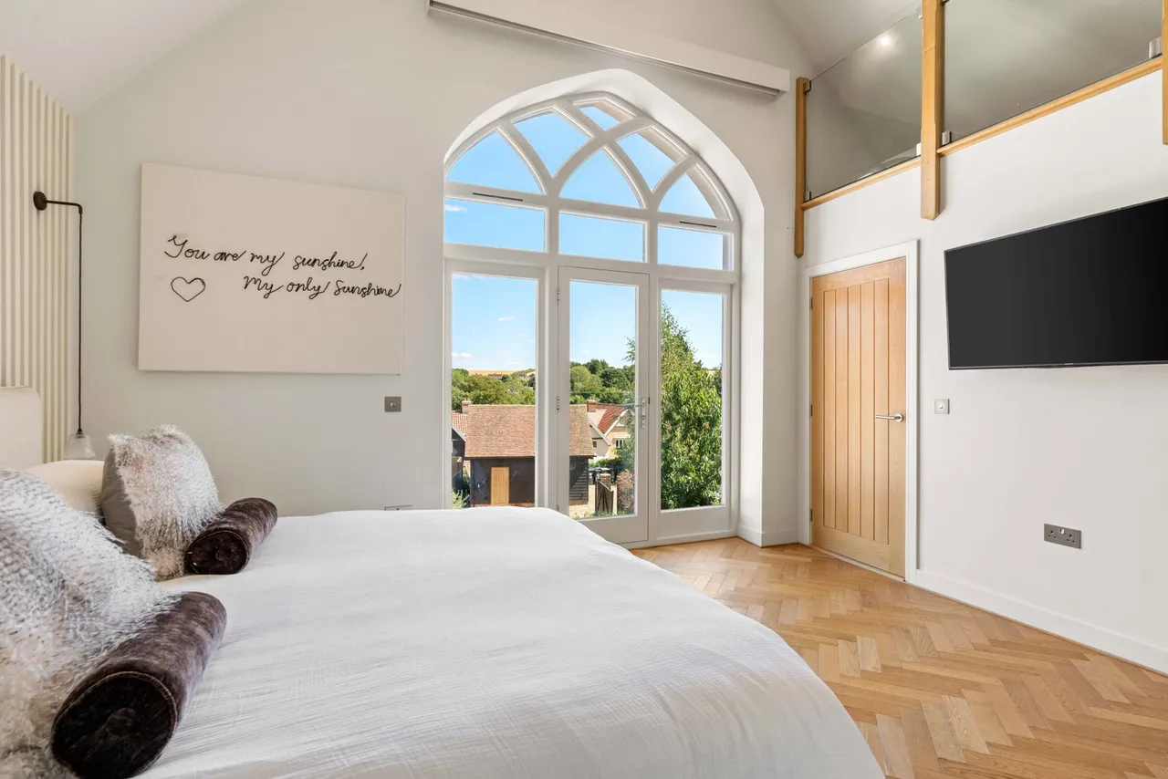 Beautiful Church Hall conversion into a stunning 3 bedroom home, photo 29