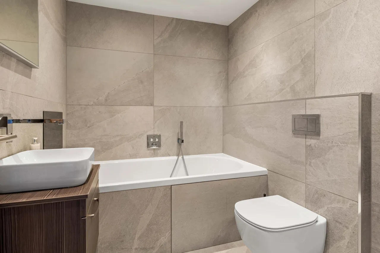 Beautiful Church Hall conversion into a stunning 3 bedroom home, photo 25