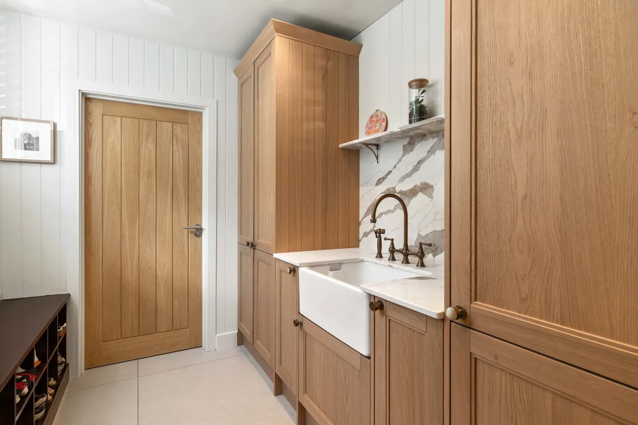 Beautiful Church Hall conversion into a stunning 3 bedroom home, photo 17