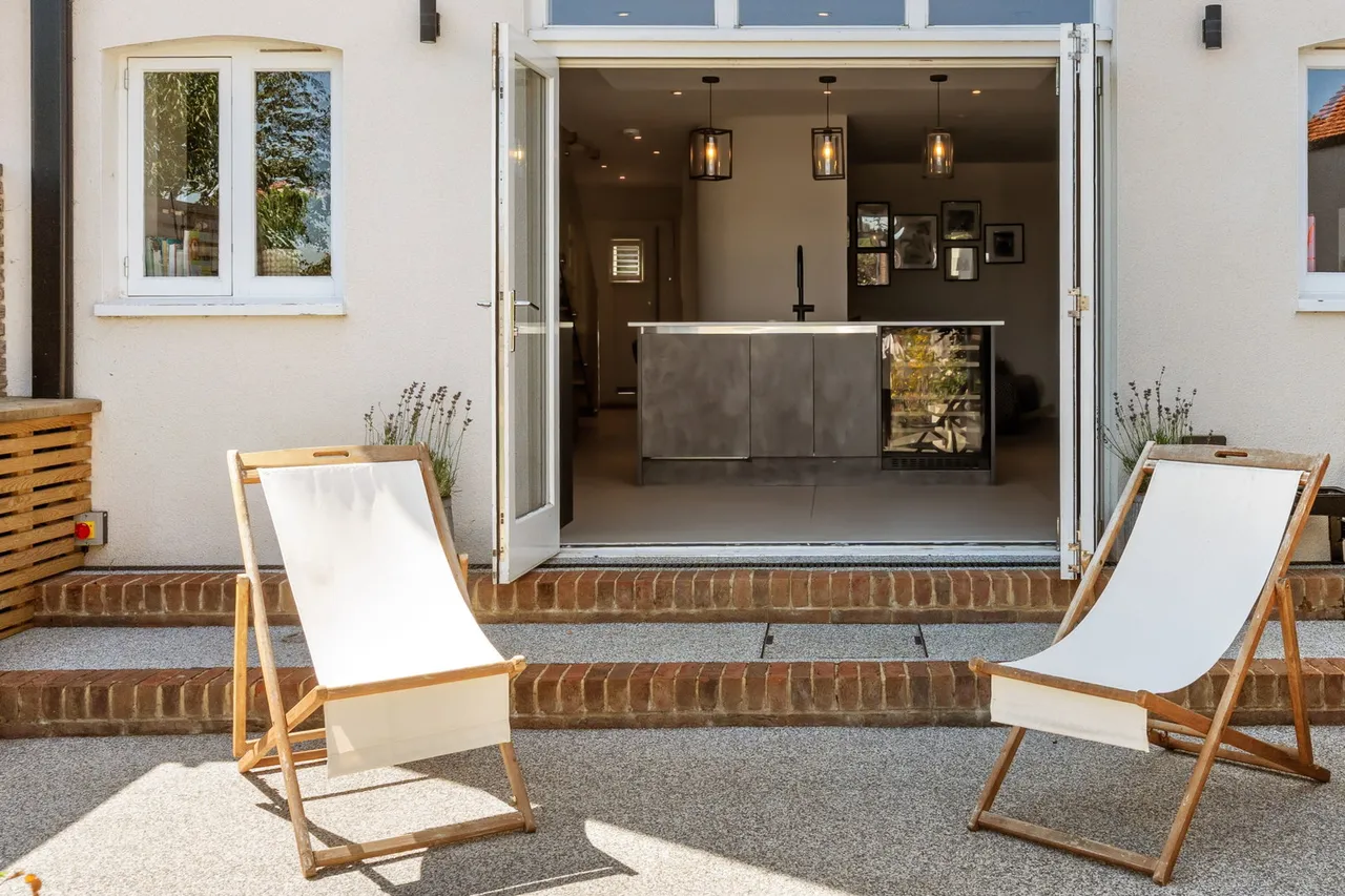 Beautiful Church Hall conversion into a stunning 3 bedroom home, photo 40