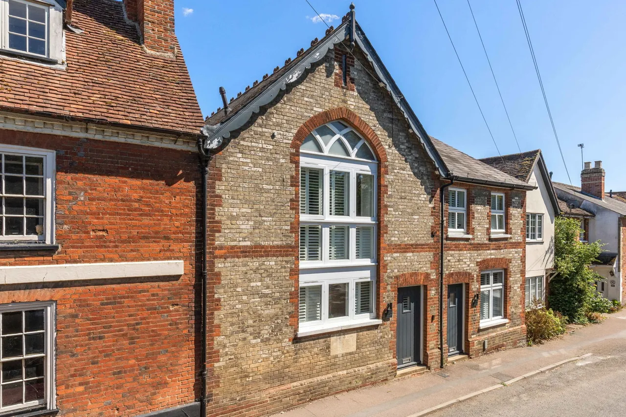 Beautiful Church Hall conversion into a stunning 3 bedroom home, photo 6