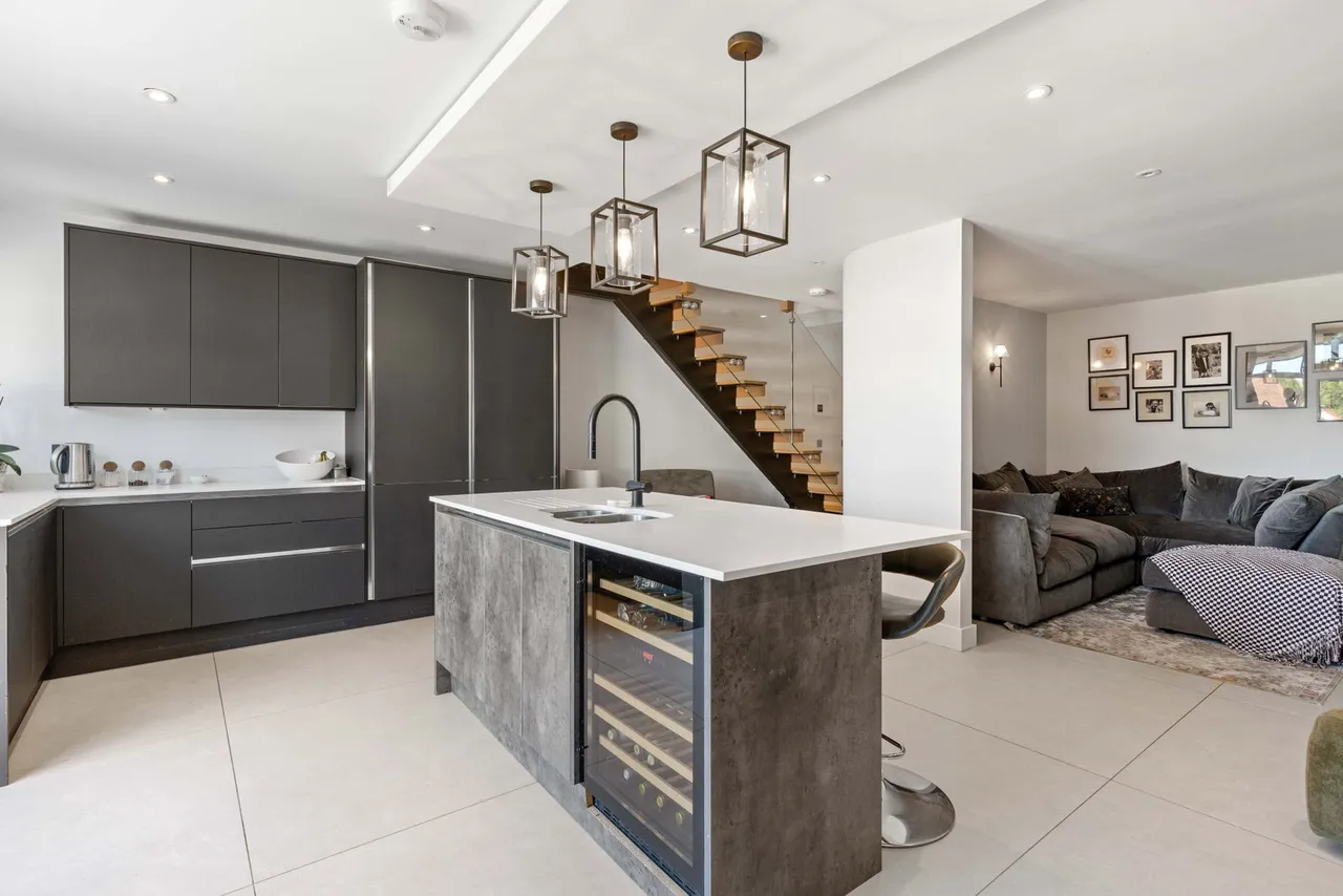 Beautiful Church Hall conversion into a stunning 3 bedroom home, photo 14