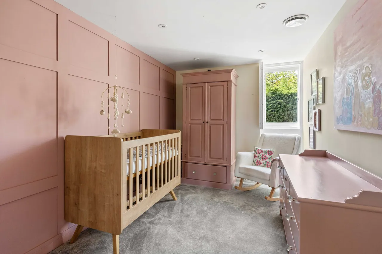 Beautiful Church Hall conversion into a stunning 3 bedroom home, photo 22