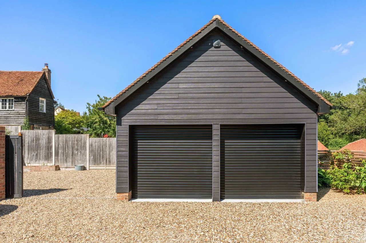 Beautiful Church Hall conversion into a stunning 3 bedroom home, photo 48