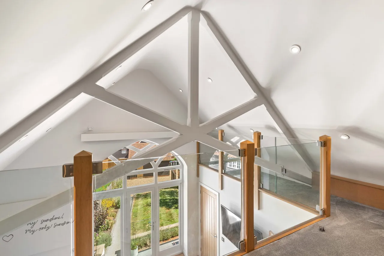 Beautiful Church Hall conversion into a stunning 3 bedroom home, photo 34