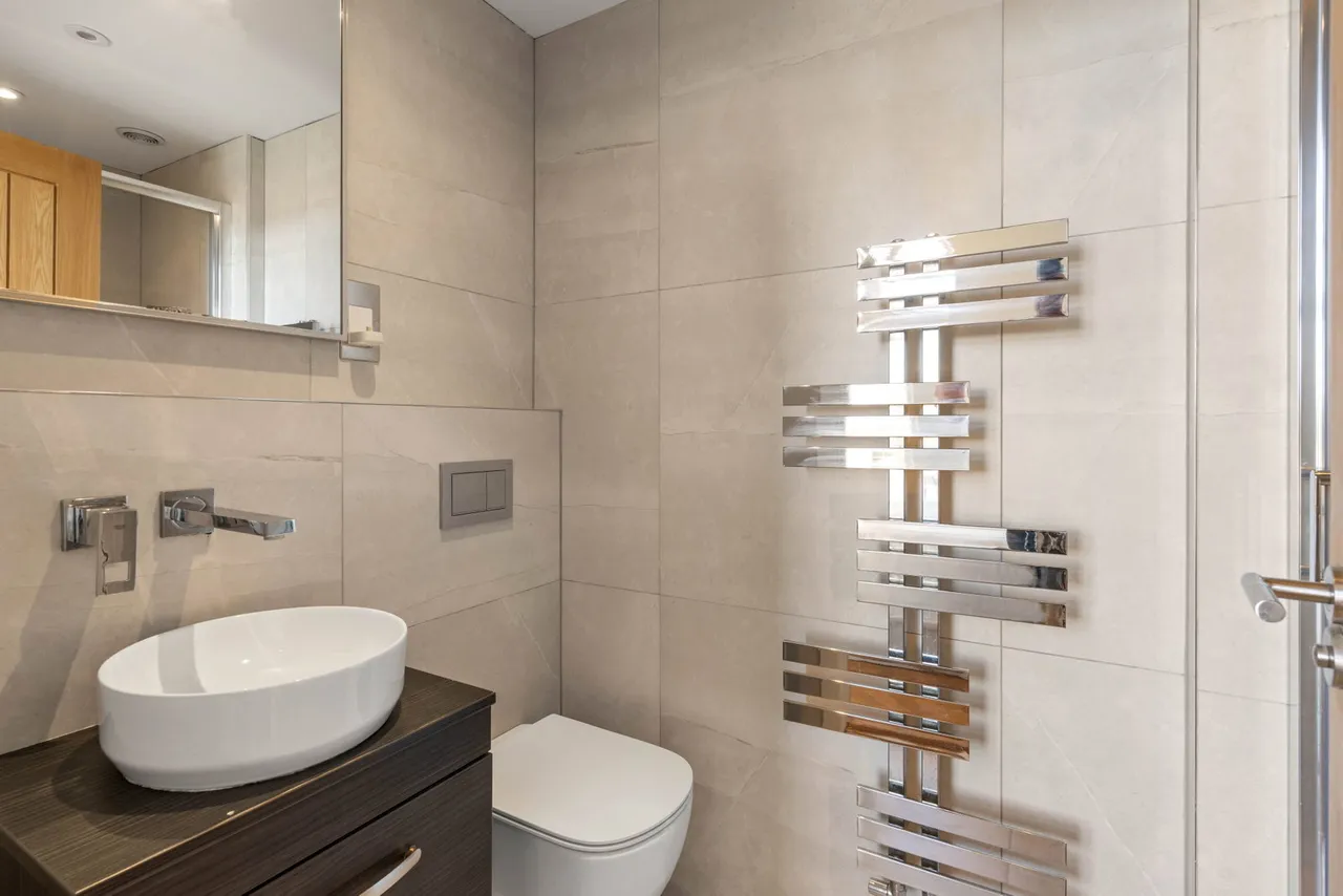 Beautiful Church Hall conversion into a stunning 3 bedroom home, photo 32