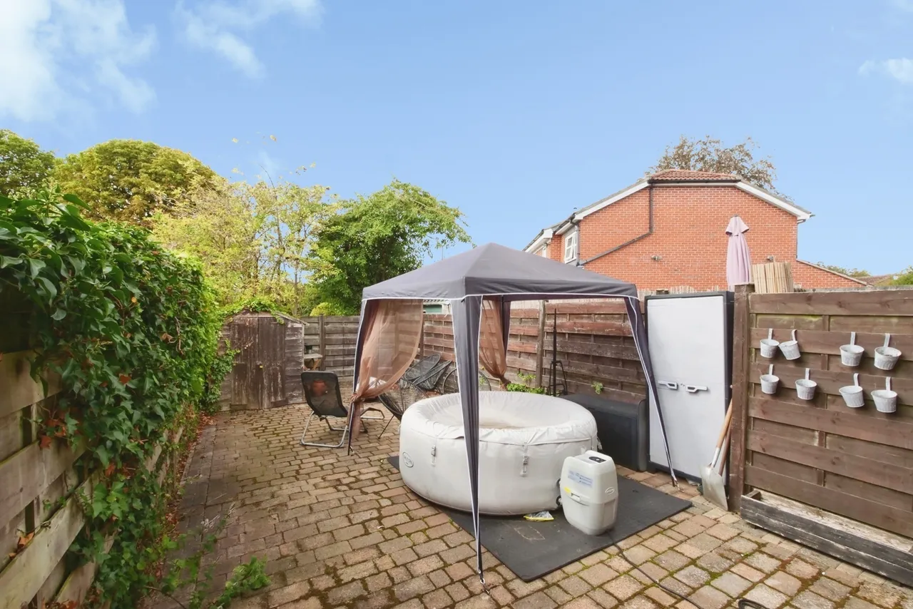 Minter Close, YORK, North Yorkshire, YO24, photo 9