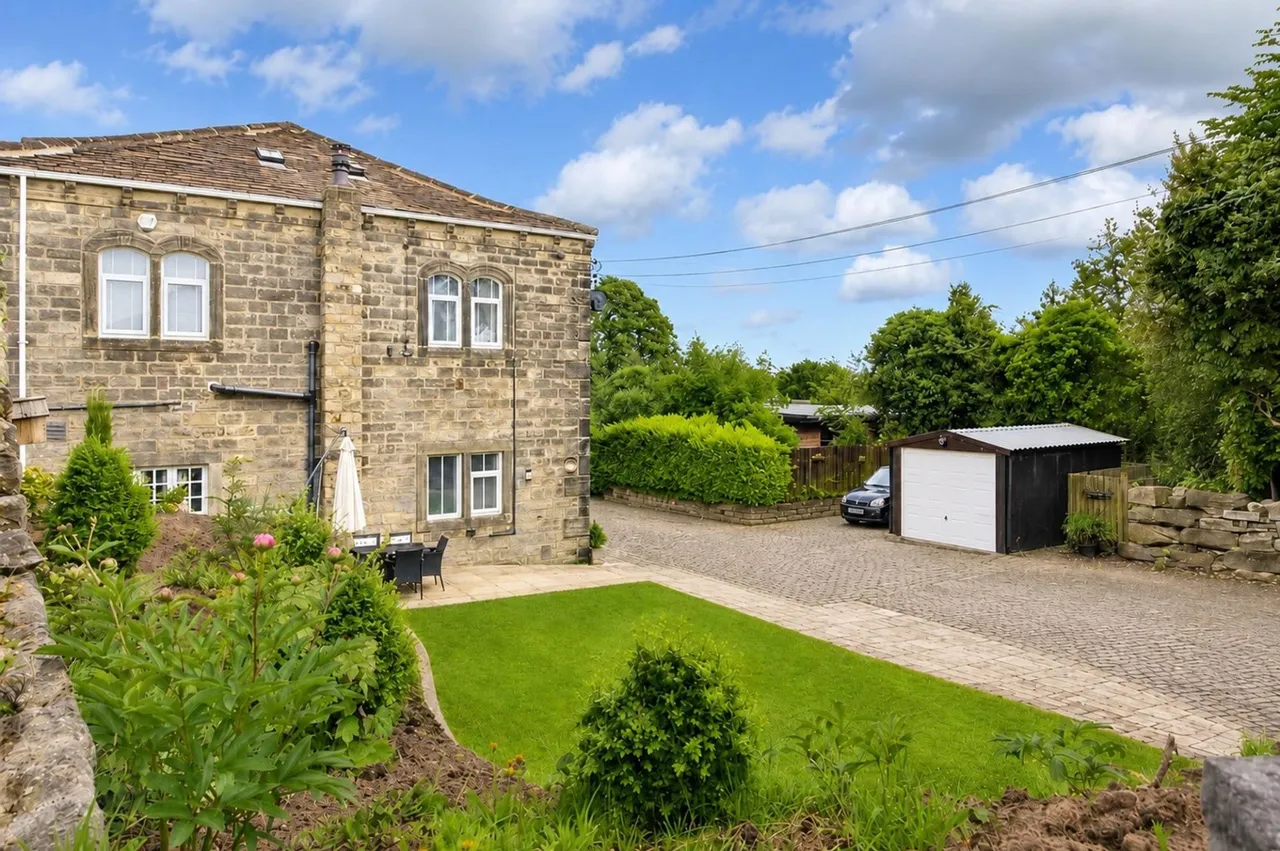 Midgley Road, Mytholmroyd, HX7, photo 2