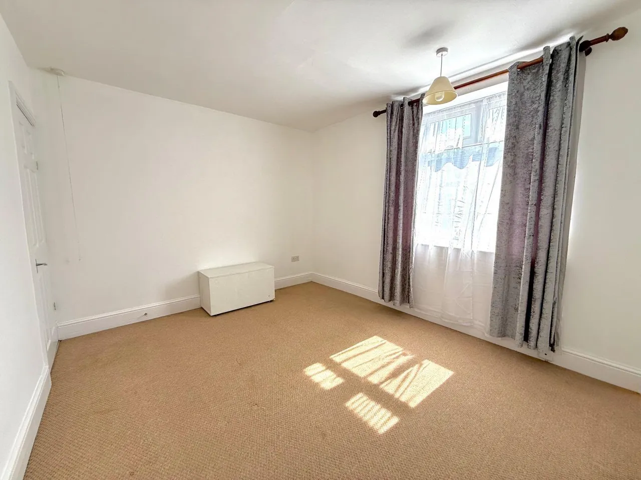 Gorse Hill, Swindon, Wiltshire, SN2 8DE, photo 12