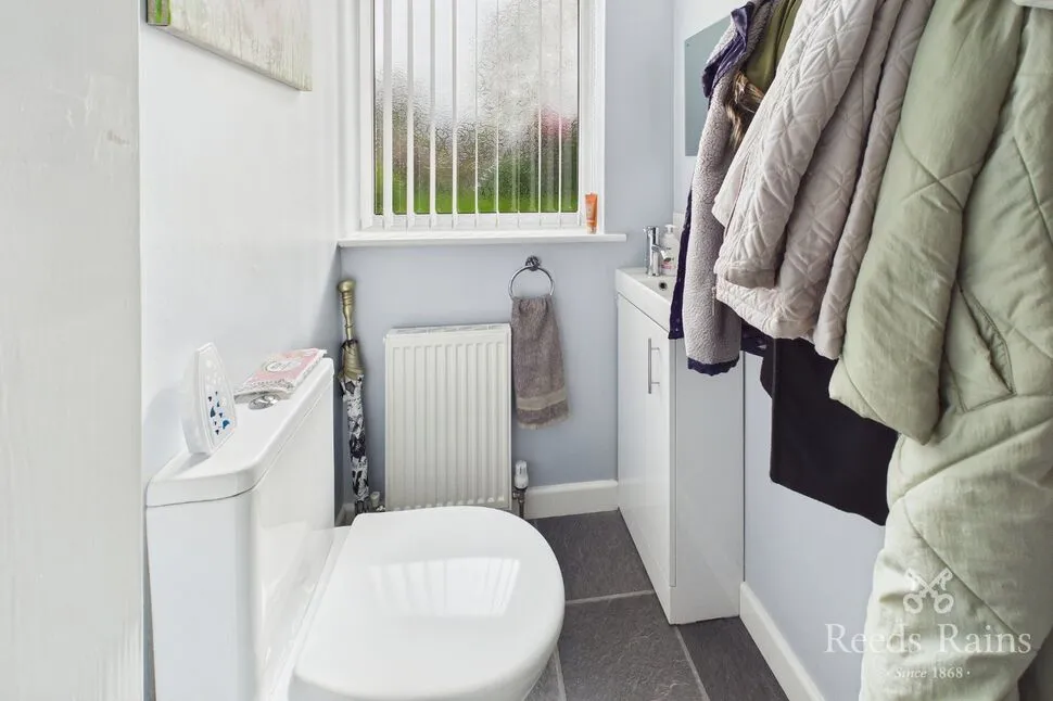 Towers Close, Crofton, West Yorkshire, WF4, photo 12