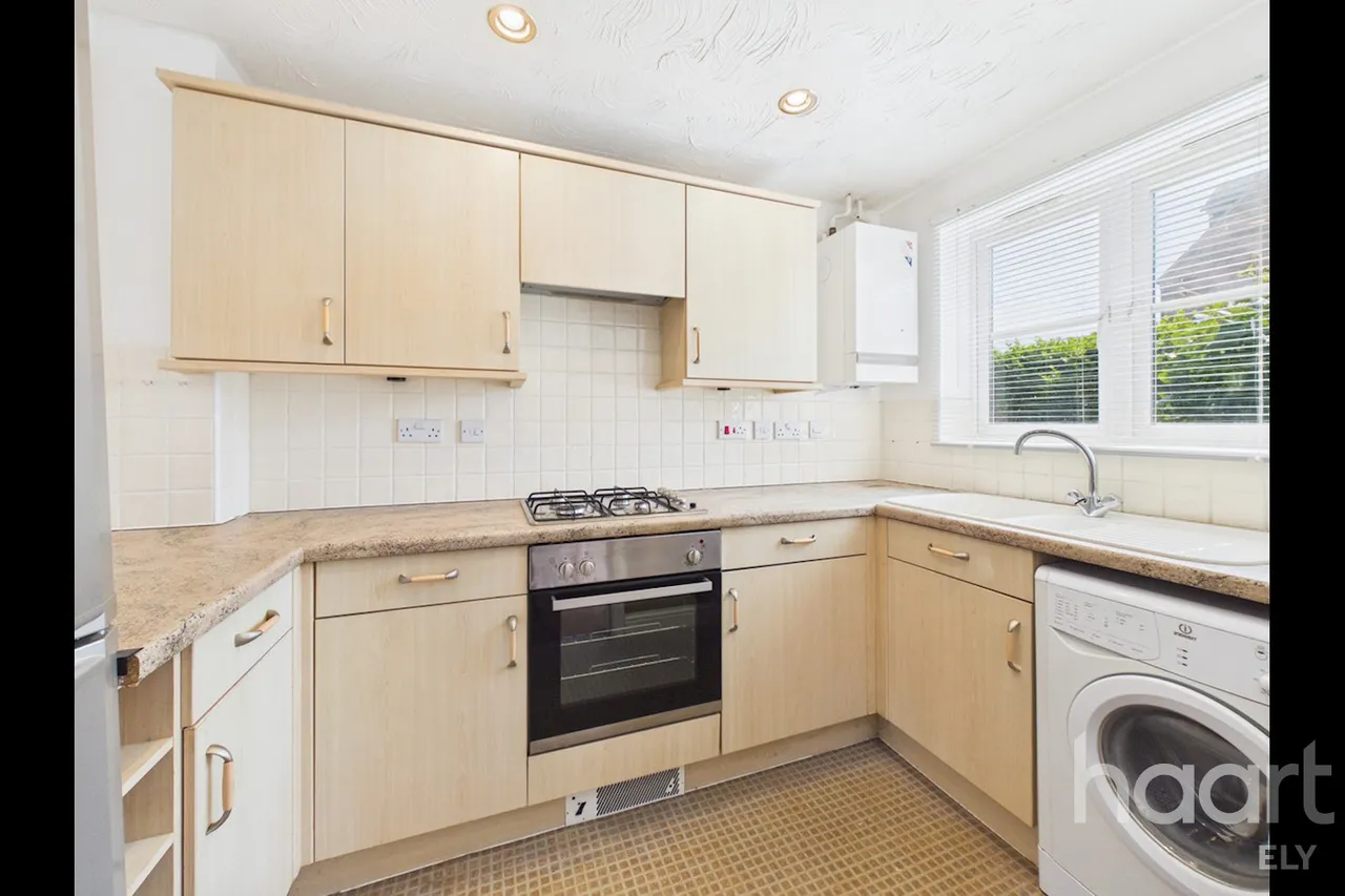 Fishers Bank, Littleport, CB6, photo 4