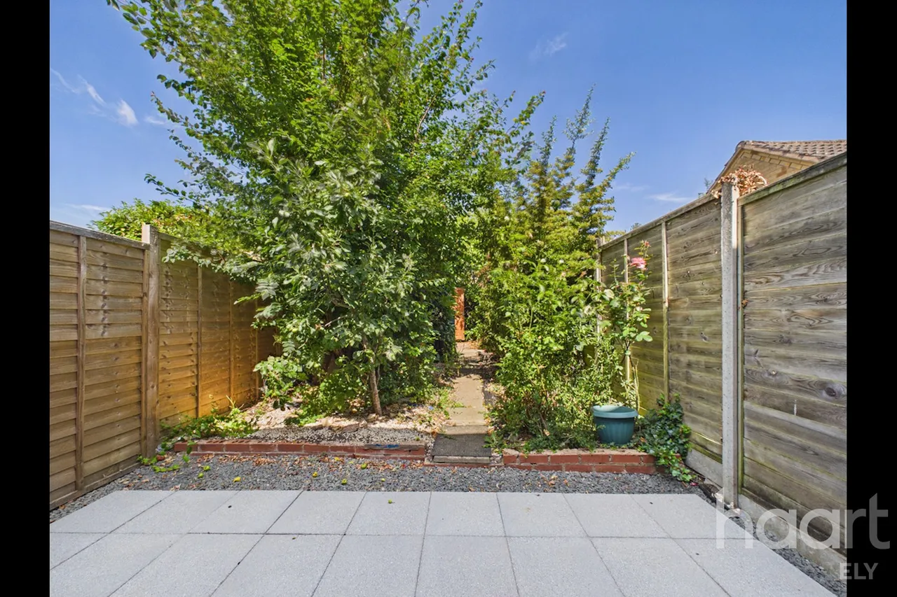 Fishers Bank, Littleport, CB6, photo 2