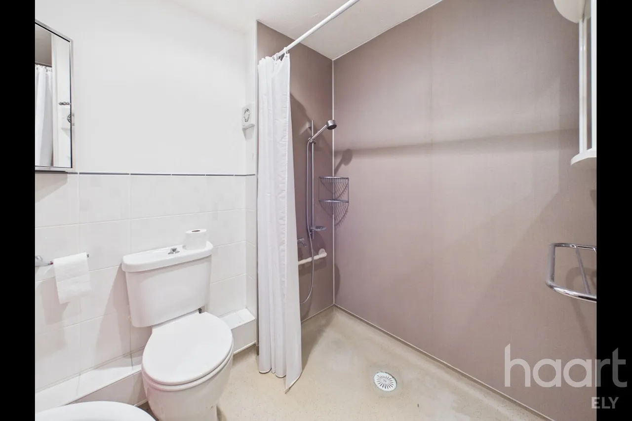 Fishers Bank, Littleport, CB6, photo 8